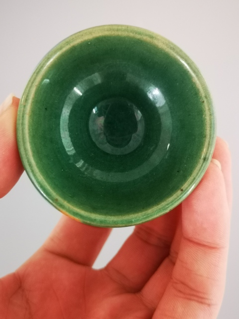 古玩陶瓷精品.清末民初孔雀綠釉杯拍賣，當前價格380元