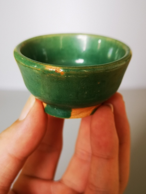 古玩陶瓷精品.清末民初孔雀綠釉杯拍賣，當前價格380元