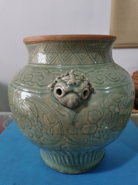 古玩陶瓷明代 龍泉竹口窯青瓷刻花獸耳尊拍賣,當前價格92600元