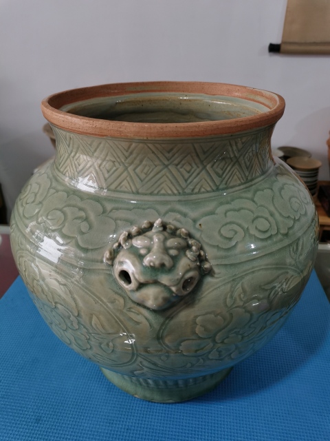 古玩陶瓷明代 龍泉竹口窯青瓷刻花獸耳尊拍賣,當前價格92600元