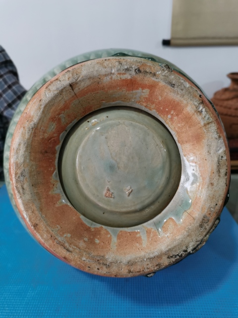 古玩陶瓷明代 龍泉竹口窯青瓷刻花獸耳尊拍賣,當前價格92600元
