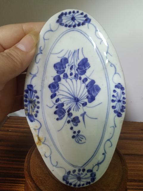 古玩陶瓷民國－花卉紋青花高足盤拍賣，當前價格200元