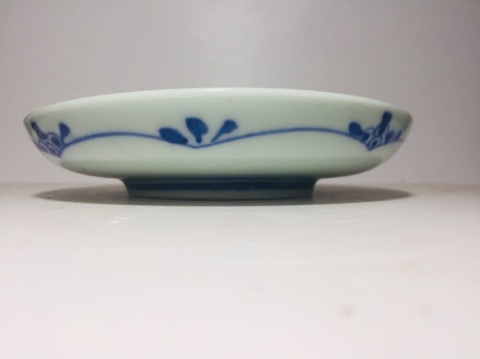 古玩陶瓷纏枝花卉紋青花盤拍賣，當前價格350元