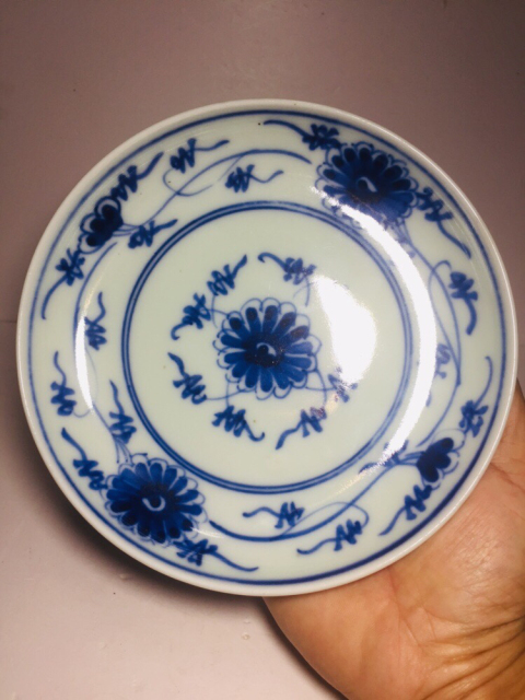 古玩陶瓷纏枝花卉紋青花盤拍賣，當前價格350元