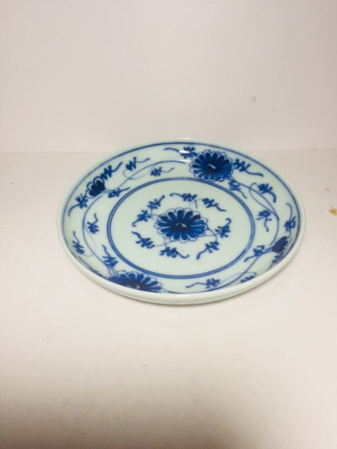 古玩陶瓷纏枝花卉紋青花盤拍賣，當前價格350元