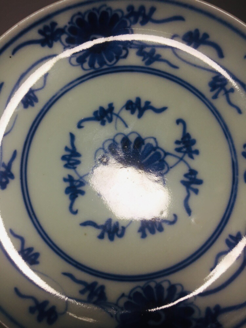 古玩陶瓷纏枝花卉紋青花盤拍賣，當前價格350元
