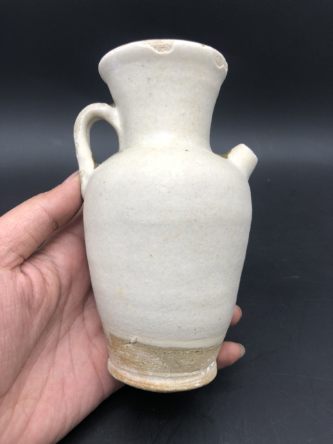 古玩陶瓷隋唐?白釉執壺拍賣,當前價格3600元