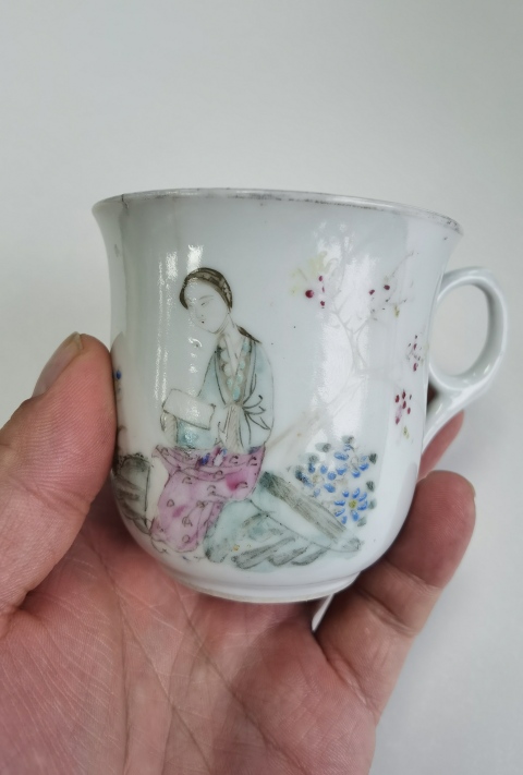 古玩陶瓷3名家仕女紋粉彩執杯拍賣，當前價格1元
