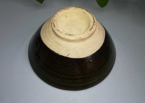 古玩陶瓷明代旋紋黑釉大碗拍賣,當前價格500元
