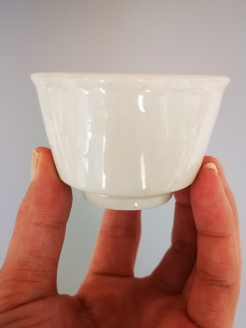 古玩陶瓷清代.白釉唇口杯（喝茶飲酒利器）拍賣，當前價格980元
