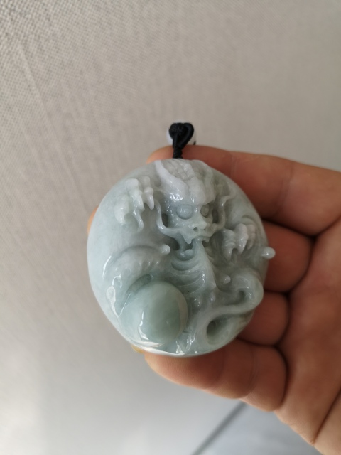 古玩玉器翡翠圓龍牌拍賣，當(dāng)前價(jià)格580元