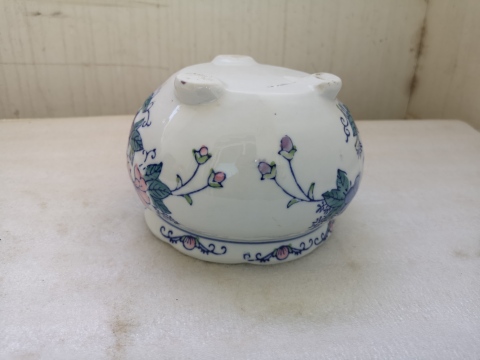 古玩陶瓷青花加彩印花花口爐拍賣，當前價格398元