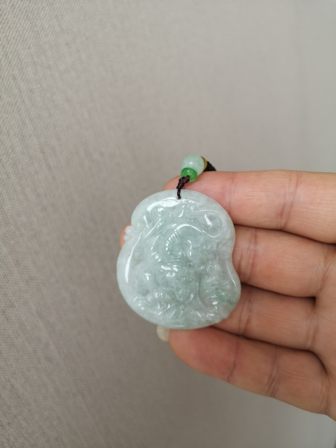 古玩玉器翡翠下山虎牌拍賣，當前價格398元