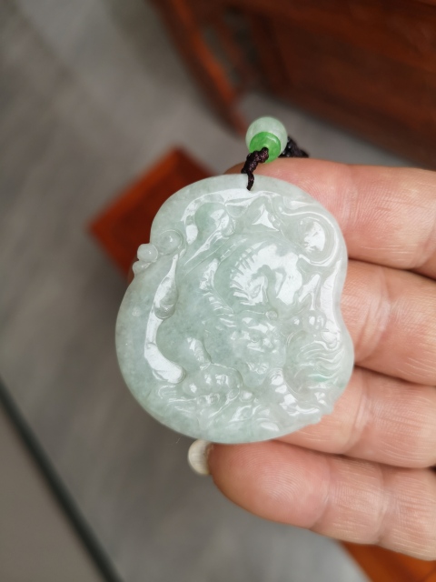古玩玉器翡翠下山虎牌拍賣，當前價格398元