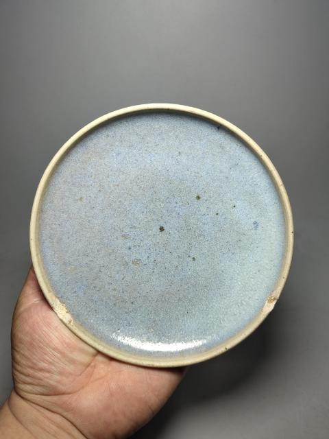 古玩陶瓷金元時期鈞窯天藍雪花釉盤(五大名窯)拍賣,當前價格12000元