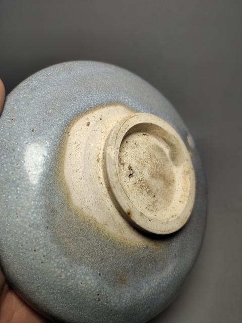 古玩陶瓷金元時期鈞窯天藍雪花釉盤(五大名窯)拍賣,當前價格12000元