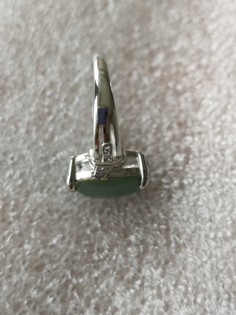 古玩玉器翡翠鑲嵌戒指拍賣,當前價格555元