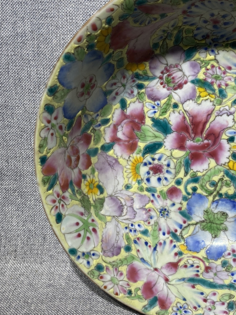 古玩陶瓷清晚期精品百花不落地賞盤拍賣,當(dāng)前價格1999元