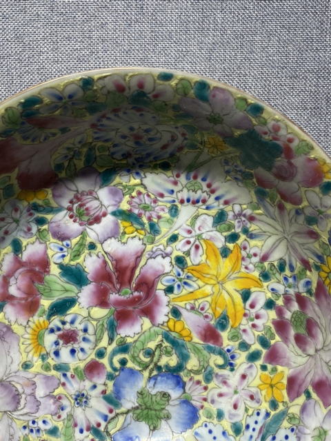 古玩陶瓷清晚期精品百花不落地賞盤拍賣,當(dāng)前價格1999元