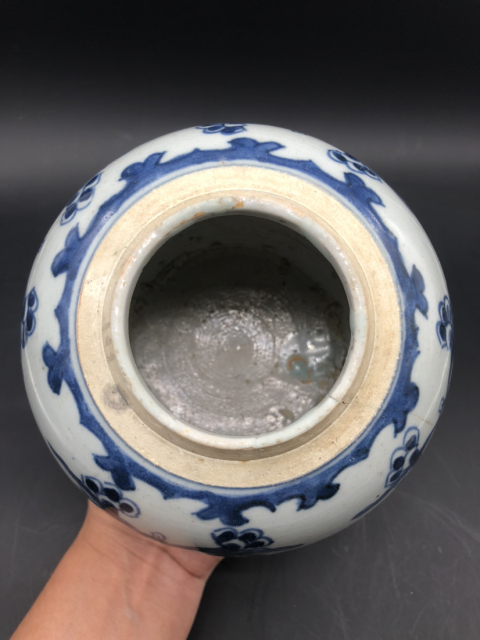 古玩陶瓷雍正青花八寶紋罐拍賣,當前價格3999元