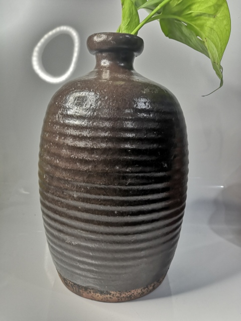 古玩陶瓷明代磁州窯系醬釉弦紋梅瓶拍賣，當(dāng)前價格2999元