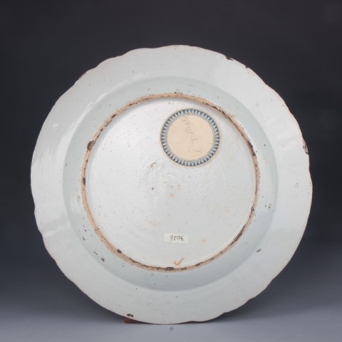 古玩陶瓷【*3026】清乾隆  廣彩模印暗花西洋花卉紋花口盤拍賣，當前價格2500元