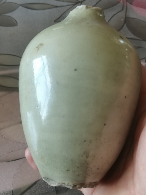 古玩陶瓷清早期青釉瓶，賠本出急用錢高檔藏品沒有裂，沒有碰拍賣，當前價格1899元