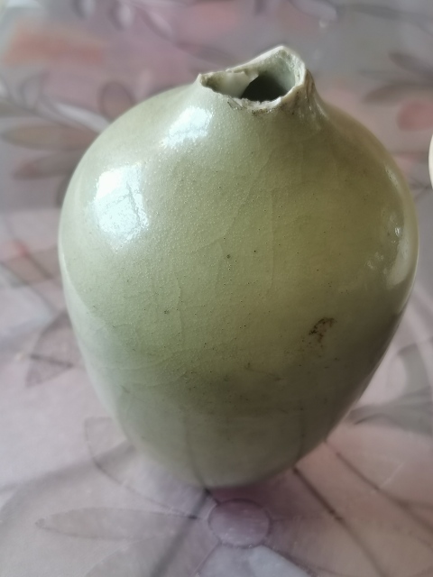 古玩陶瓷清早期青釉瓶，賠本出急用錢高檔藏品沒有裂，沒有碰拍賣，當前價格1899元