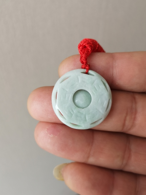 古玩玉器翡翠八卦轉(zhuǎn)心佩拍賣，當(dāng)前價(jià)格198元