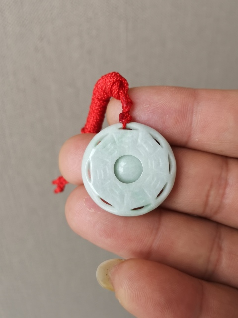 古玩玉器翡翠八卦轉(zhuǎn)心佩拍賣，當(dāng)前價(jià)格198元