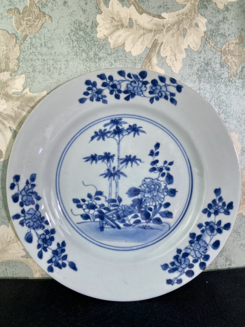 古玩陶瓷清雍正乾隆時期竹石牡丹紋青花盤拍賣,當前價格1999元