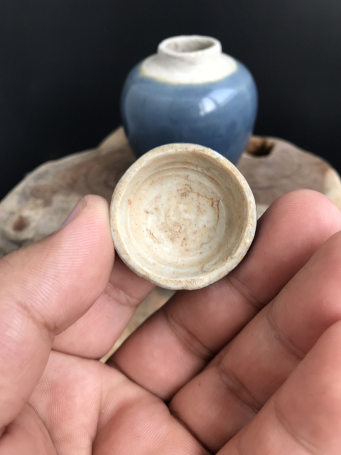 古玩陶瓷清乾隆霽藍釉砂口小蓋罐拍賣，當前價格5000元