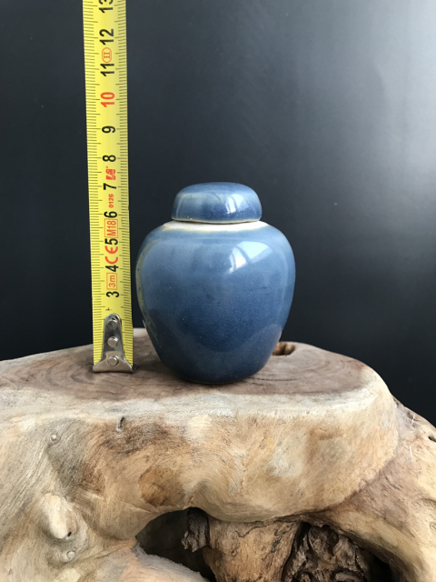 古玩陶瓷清乾隆霽藍釉砂口小蓋罐拍賣，當前價格5000元