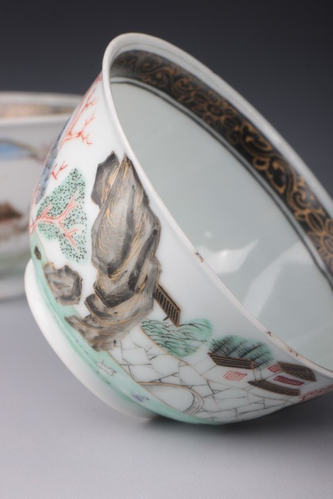 古玩陶瓷【3543-44】清雍正墨彩通景山水?dāng)y琴訪友圖杯拍賣(mài)，當(dāng)前價(jià)格23500元