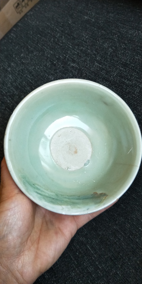 古玩陶瓷龍泉窯青釉刻花蓮瓣紋碗拍賣，當(dāng)前價格1999元