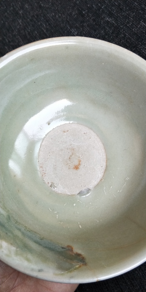 古玩陶瓷龍泉窯青釉刻花蓮瓣紋碗拍賣，當(dāng)前價格1999元