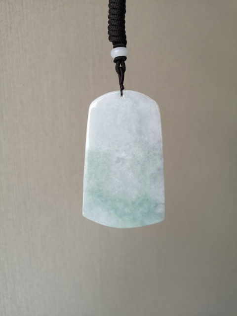 古玩玉器翡翠山水牌拍賣，當前價格680元
