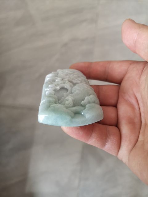 古玩玉器翡翠山水牌拍賣，當前價格680元
