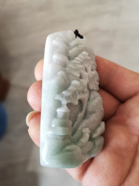 古玩玉器翡翠山水牌拍賣，當前價格680元