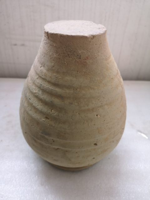 古玩陶瓷元代陶罐拍賣,當(dāng)前價格550元
