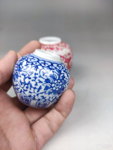 古玩陶瓷小罐2個拍賣,當前價格299元