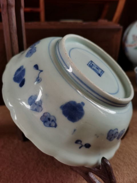古玩陶瓷晚清民國 青花團花花口碗拍賣，當前價格419元