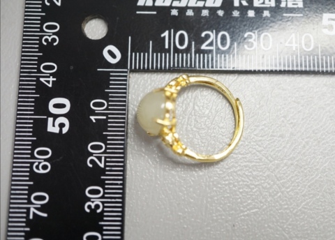 古玩玉器鑲嵌戒指拍賣，當前價格298元