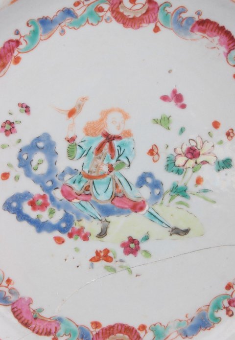 古玩陶瓷【*2217】清乾隆 粉彩洋人遛鳥花口盤拍賣,當前價格2500元