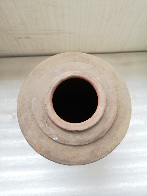 古玩陶瓷灰陶三足谷倉拍賣,當前價格1200元