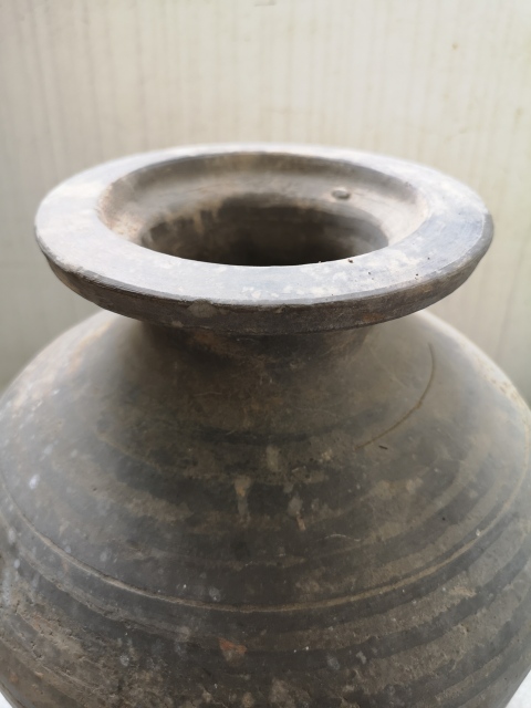 古玩陶瓷灰陶撇口罐拍賣，當前價格680元