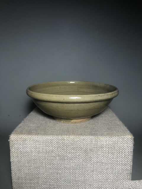 古玩陶瓷【元代】龍泉青瓷唇口碗拍賣，當前價格999元