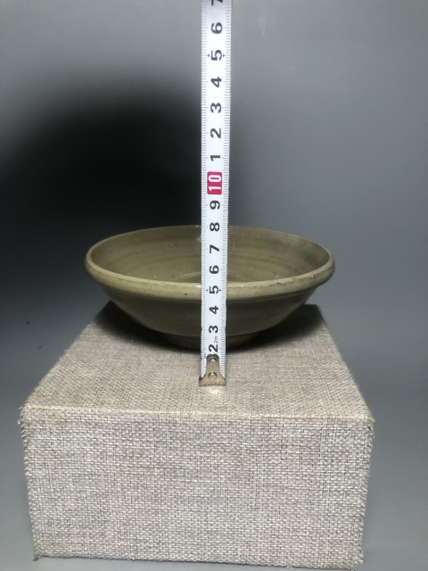 古玩陶瓷【元代】龍泉青瓷唇口碗拍賣，當前價格999元