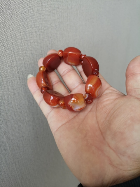 古玩玉器瑪瑙手串拍賣,當前價格450元