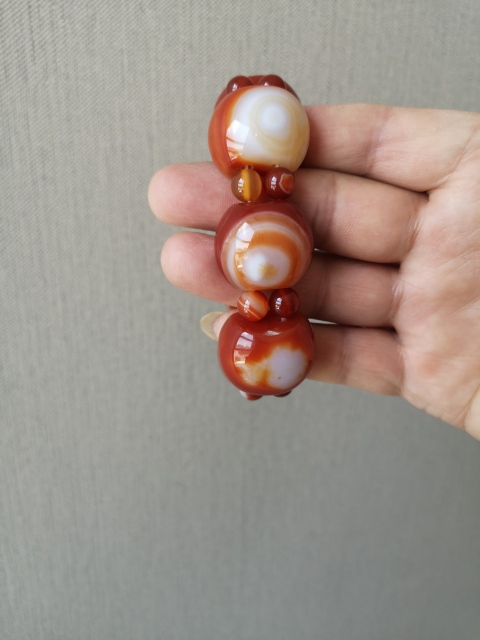 古玩玉器瑪瑙手串拍賣,當前價格450元